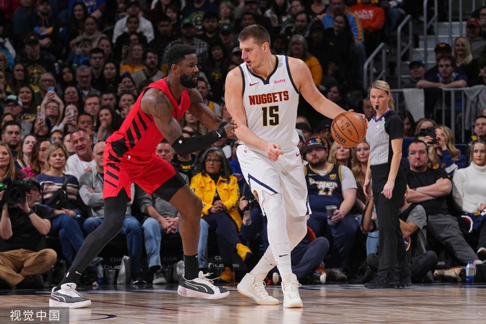 有丰富的历 有丰富的历